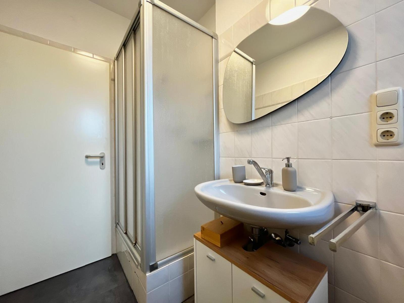 Ruhige & Zentrale Ferienwohnung Halver Exteriör bild